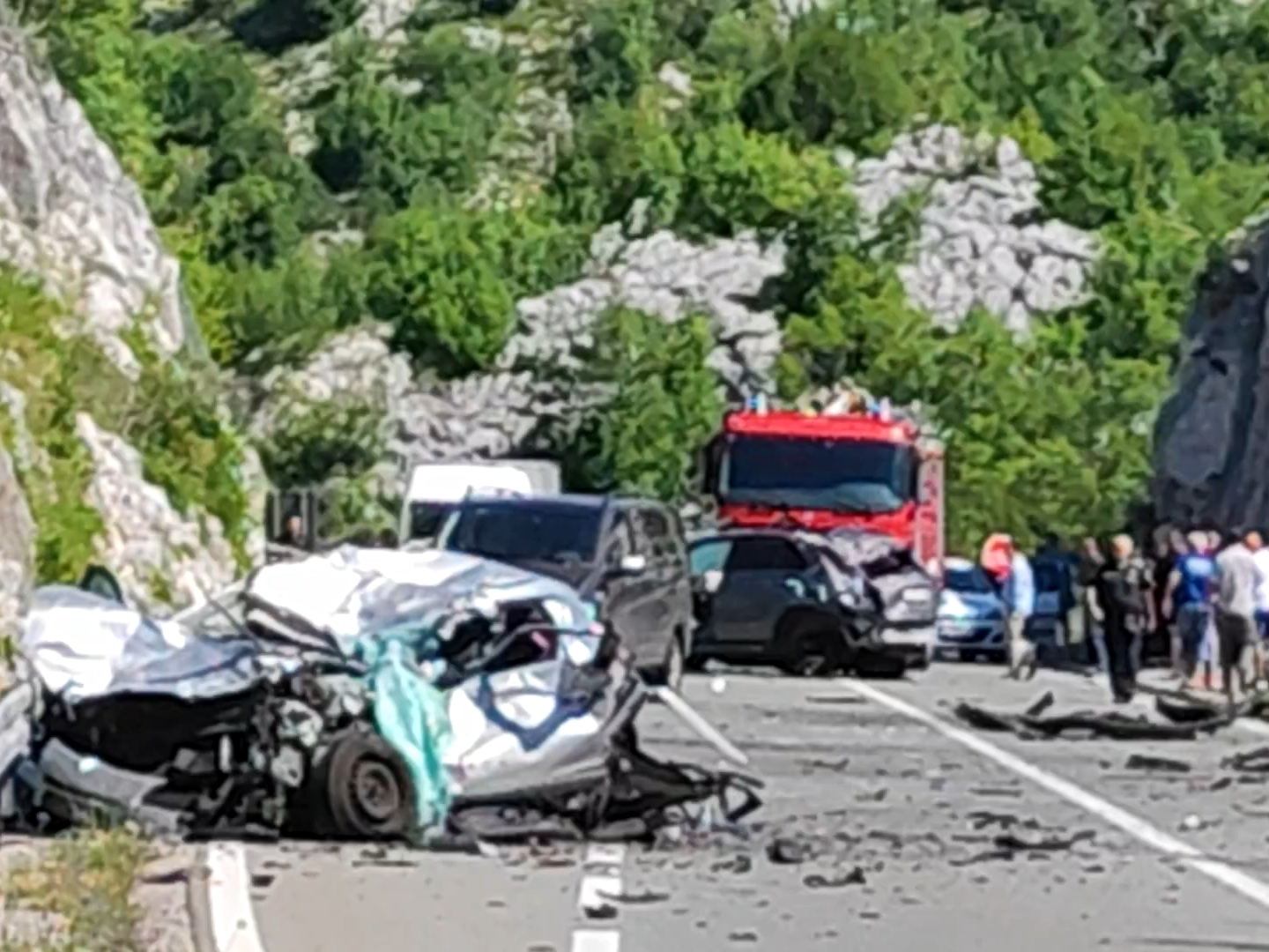 Dvoje mladih poginulo na putu Budva- Cetinje