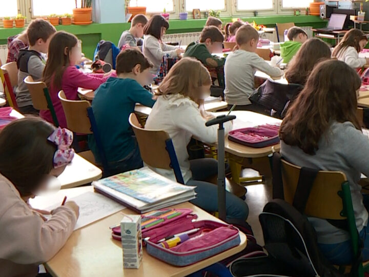 Novac za udžbenike niškim osnovcima