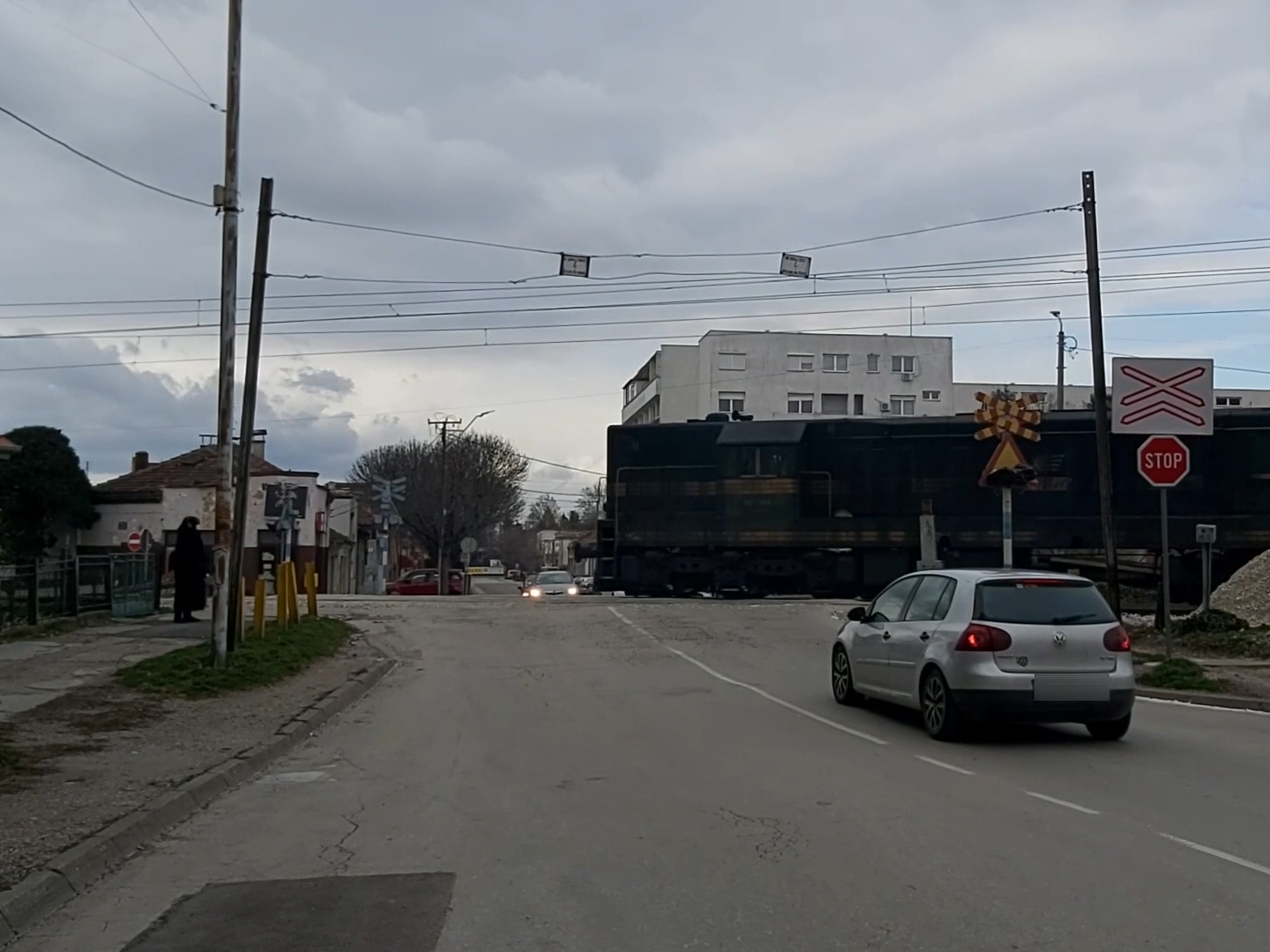 Neispravna rampa u ul. Generala Milojka Lešjanina (Video)