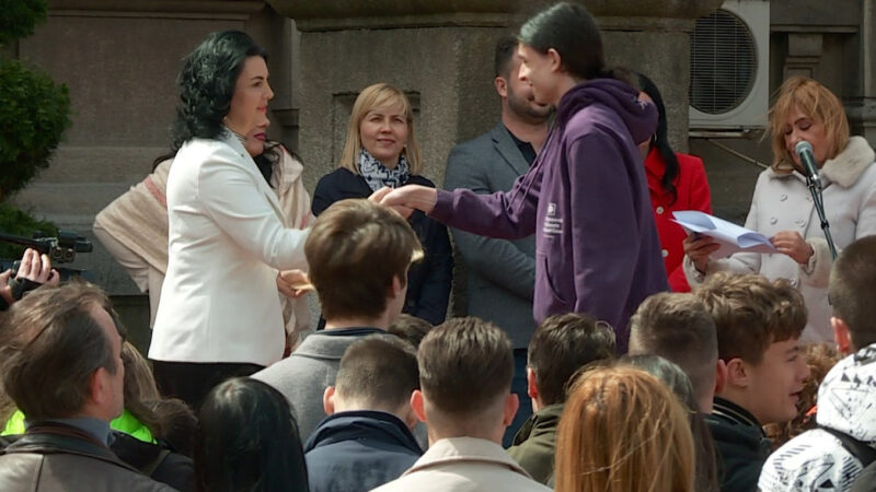 Stipendije za najbolje učenike i studente