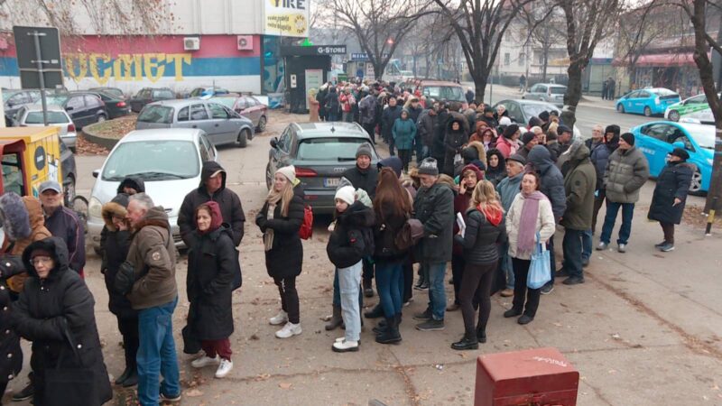 Gužve za vaučere ispred svih pošta