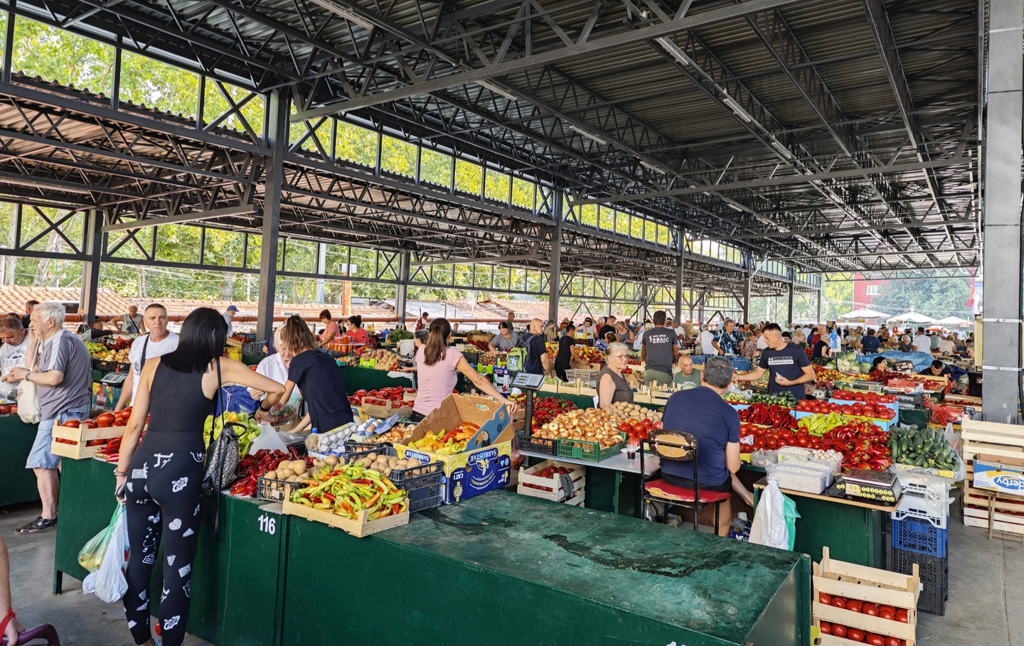 Danas prvi „Noćni market“ na Bulevarskoj pijaci