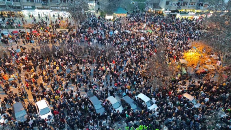 Protest u Novom Sadu zbog napada na studente