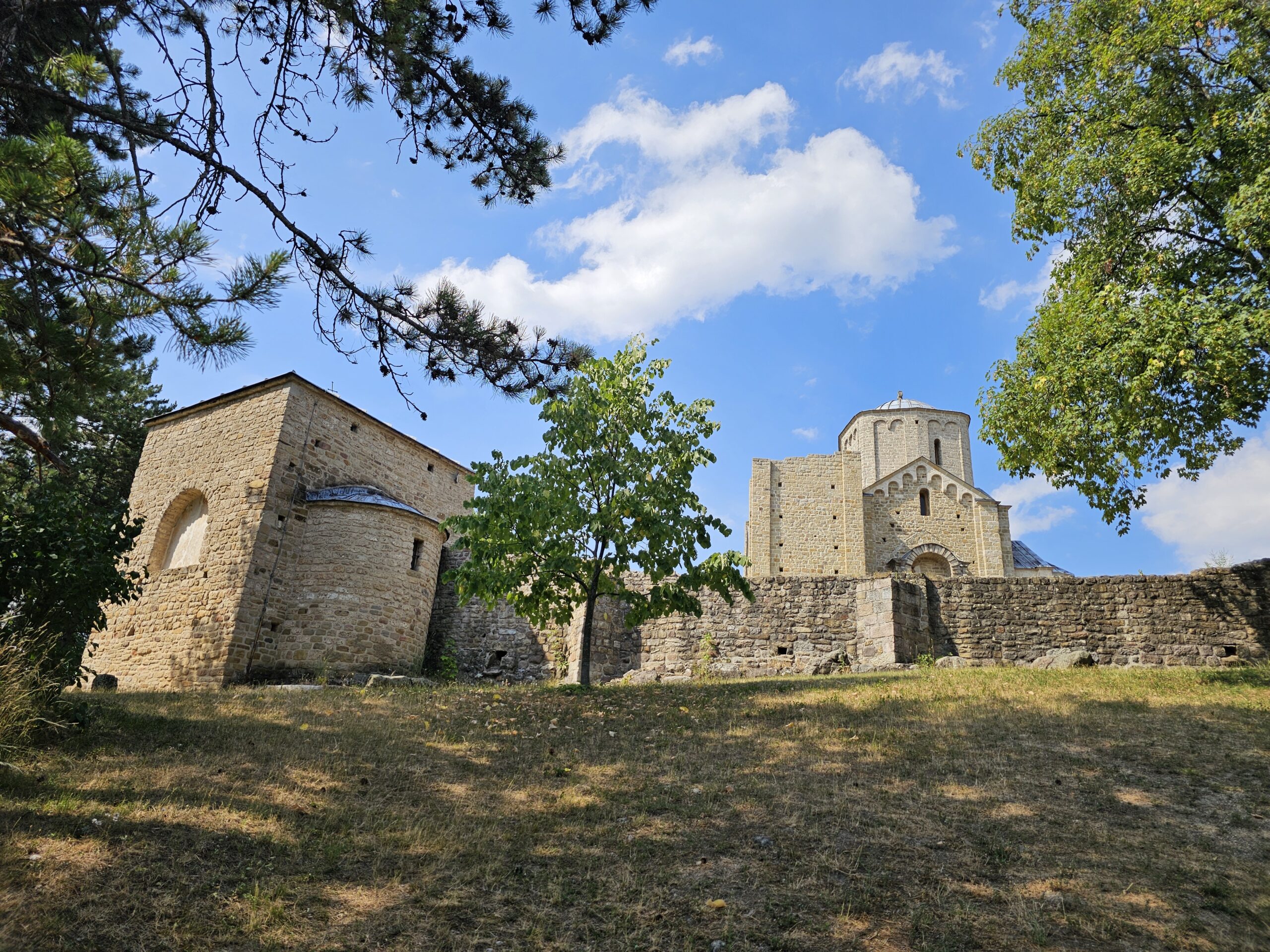 Đurđevi stupovi-jedan od najstarijih srpskih manastira