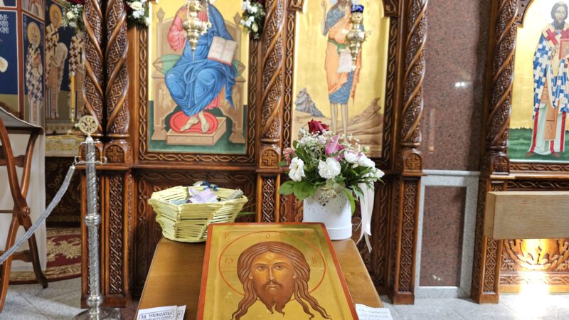 Pravoslavni vernici danas slave Vaskrs