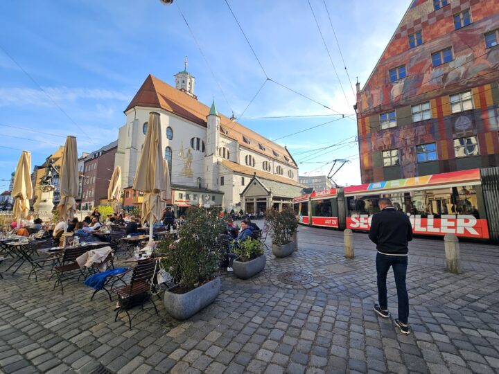 Grad koji ima više kanala od Venecije