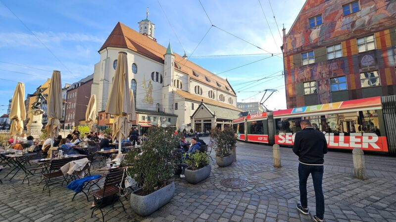 Grad koji ima više kanala od Venecije